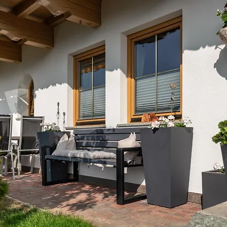 Sonne Im Johanna - Mayrhofen-hippach- In Der Naehe Von Der Skipiste Apartment Hippach